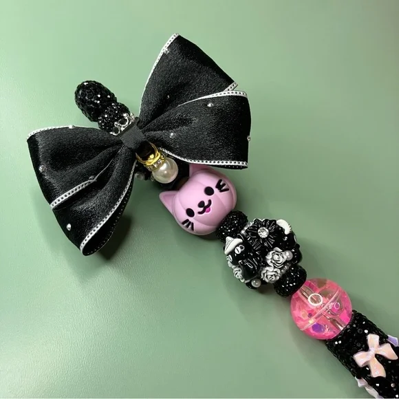 Black and Pink Handmade Beaded Pen with Bows Rhinestones & Pumpkin Cat - Picture 3 of 6